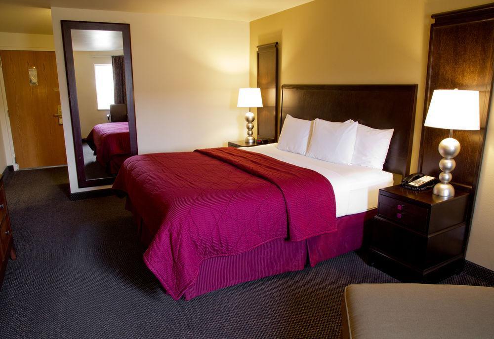 Cedars Inn ワナッチー エクステリア 写真