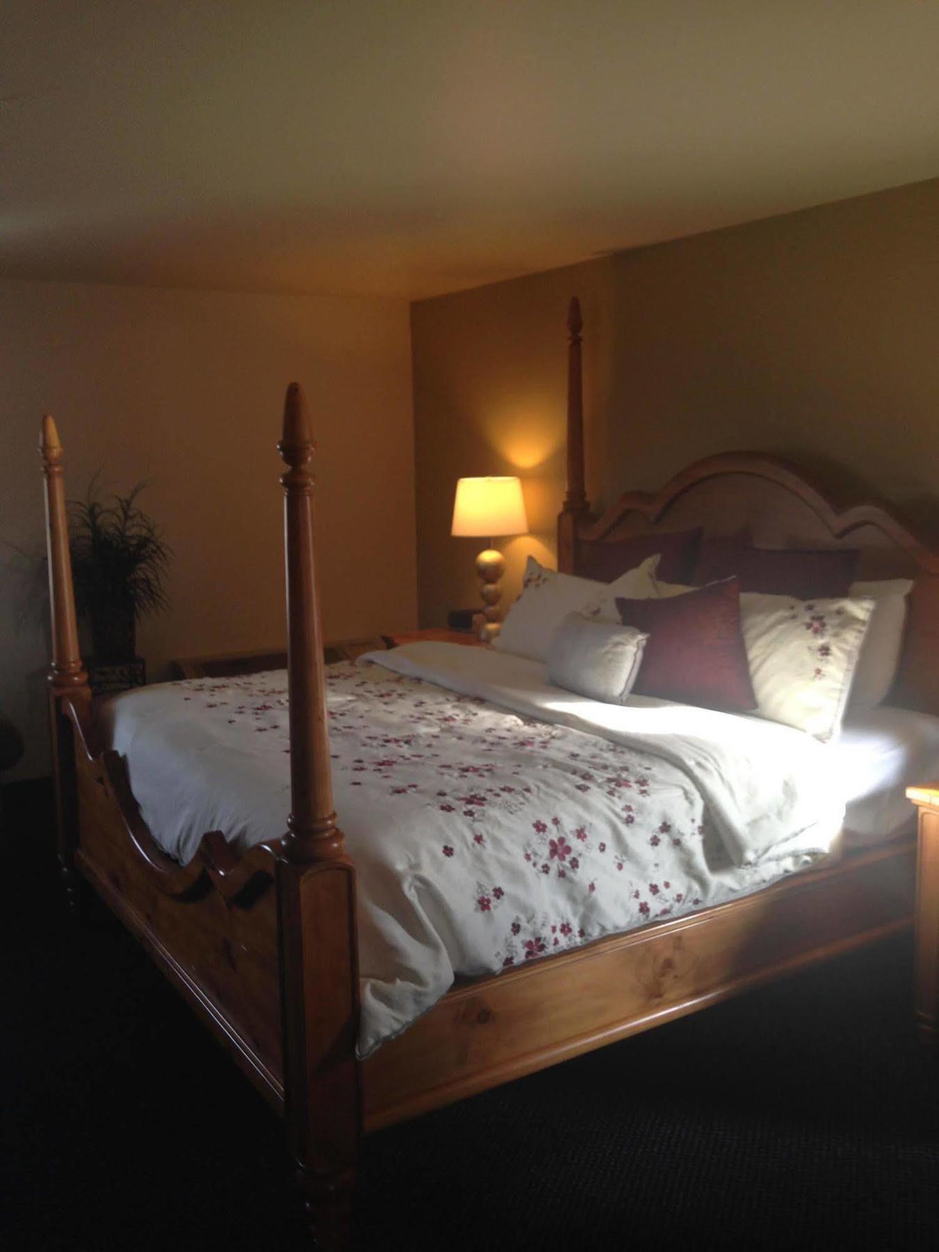 Cedars Inn ワナッチー エクステリア 写真