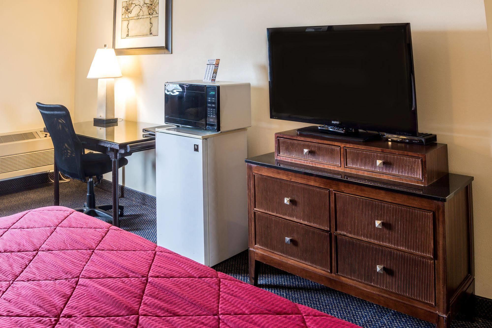 Cedars Inn ワナッチー エクステリア 写真