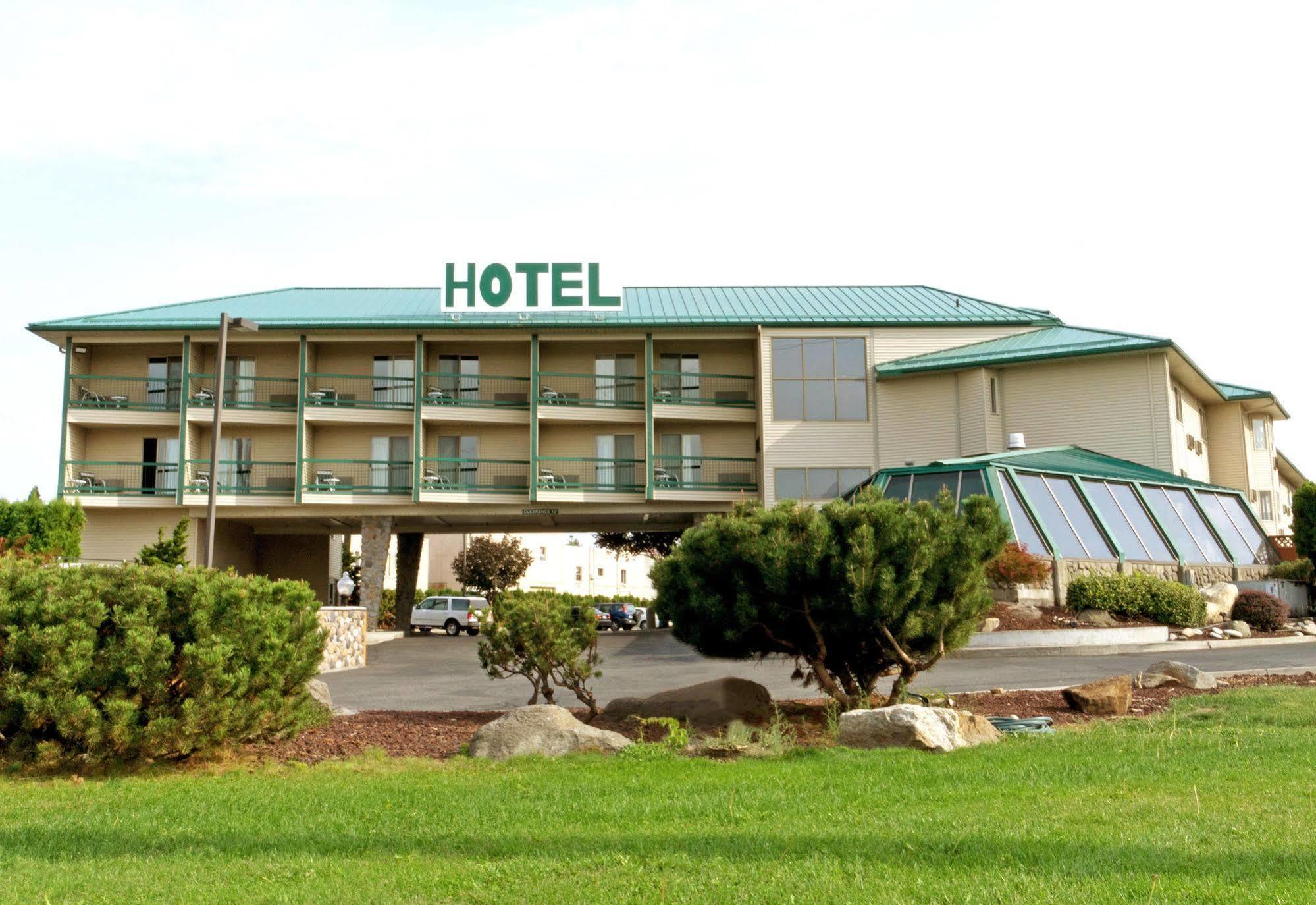 Cedars Inn ワナッチー エクステリア 写真