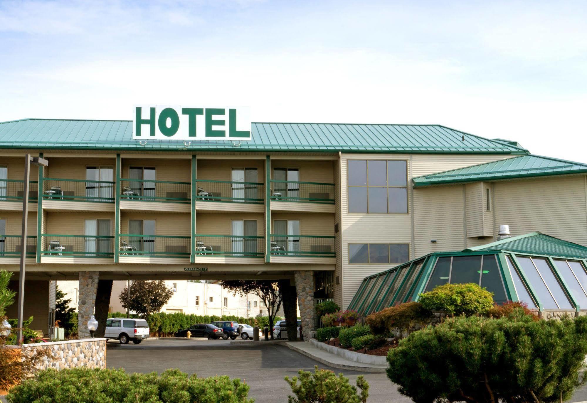 Cedars Inn ワナッチー エクステリア 写真