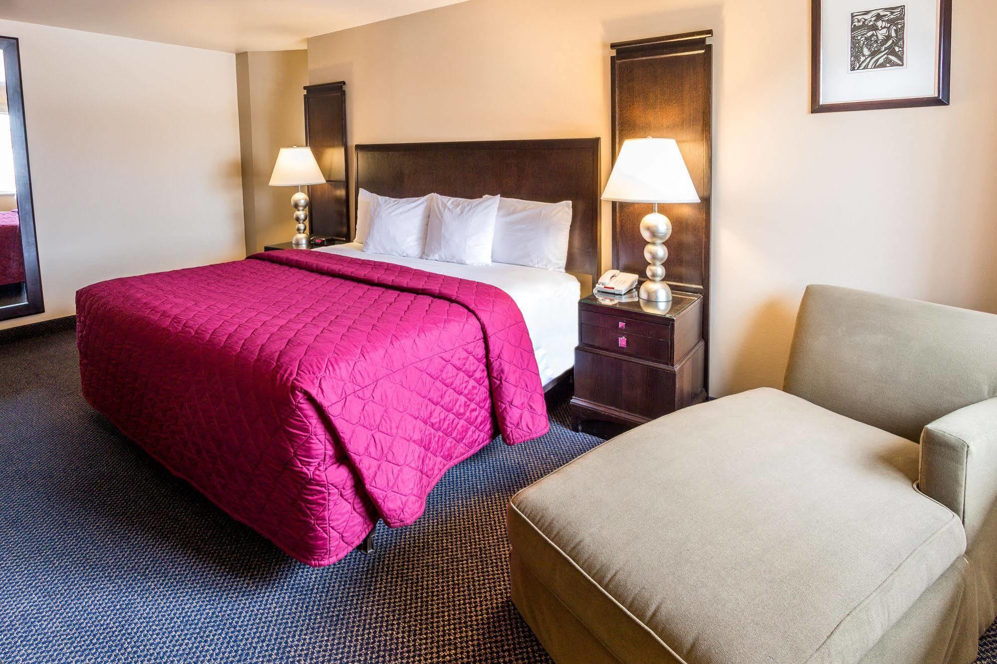 Cedars Inn ワナッチー エクステリア 写真